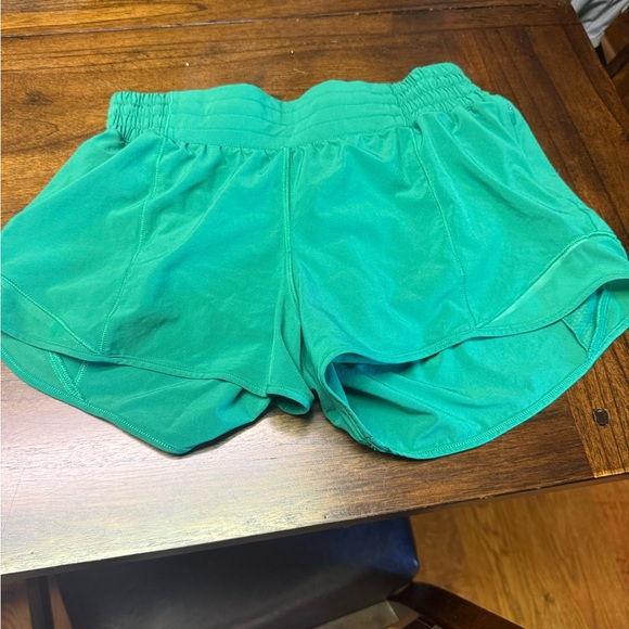 Lululemon Athletica Vibrant Green Athletic Shorts - Picture 1 of 1